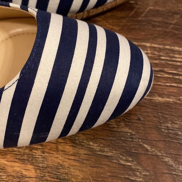 NWOT Kelly & Katie striped heels size 10 - Picture 3 of 6